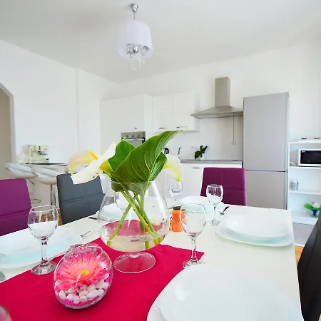 Tonmar Apartment
