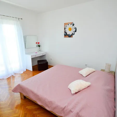 Apartment Tonmar *